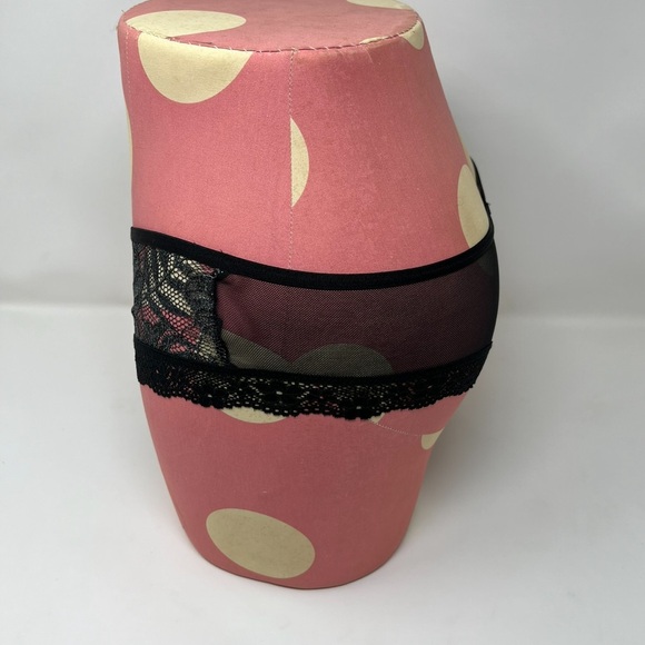 VS Floral Lace Mesh Back Cheeky Panty XS - Picture 6 of 10